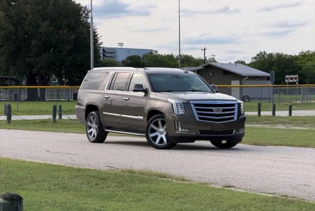 2016 Cadillac Escalade ESV Luxury Collection