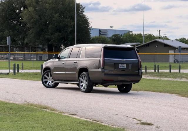 2016 Cadillac Escalade ESV Luxury Collection