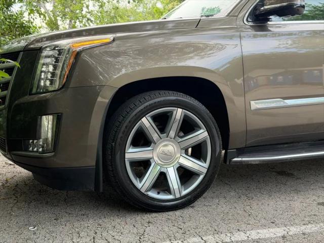2016 Cadillac Escalade ESV Luxury Collection