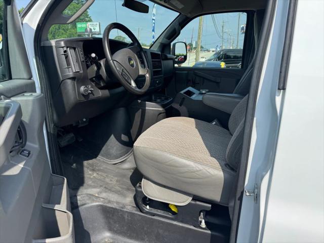 2016 Chevrolet Express LS