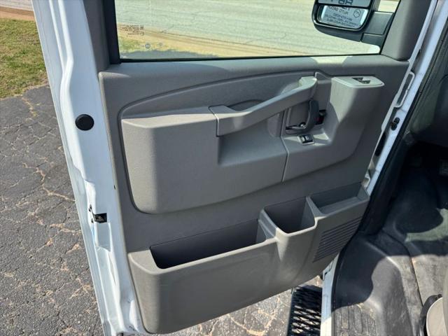2016 Chevrolet Express LS