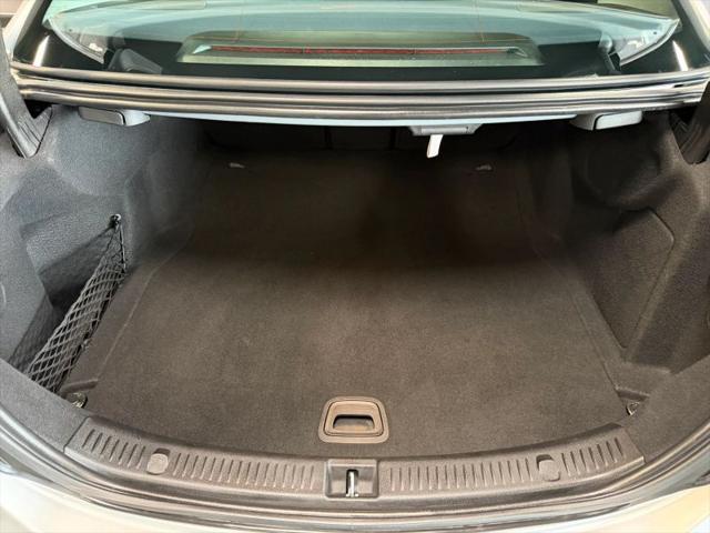 2017 Mercedes-Benz E-CLASS E 300 E 300