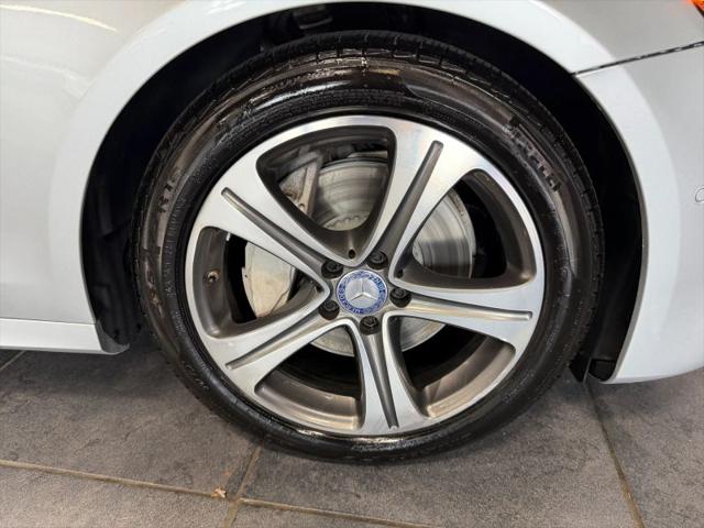 2017 Mercedes-Benz E-CLASS E 300 E 300