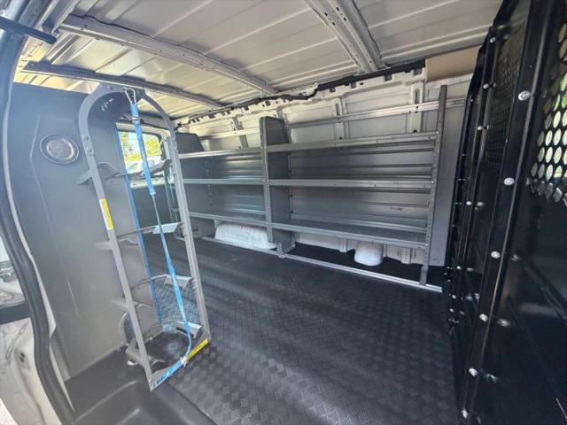2020 GMC Savana Cargo RWD 2500 Regular Wheelbase Work Van