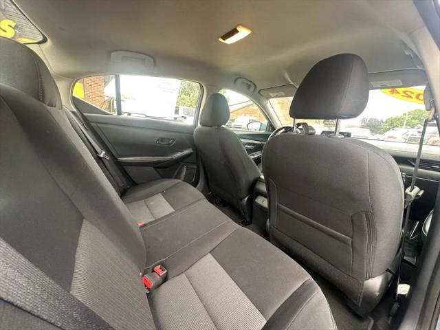2024 Nissan Sentra SV Xtronic CVT