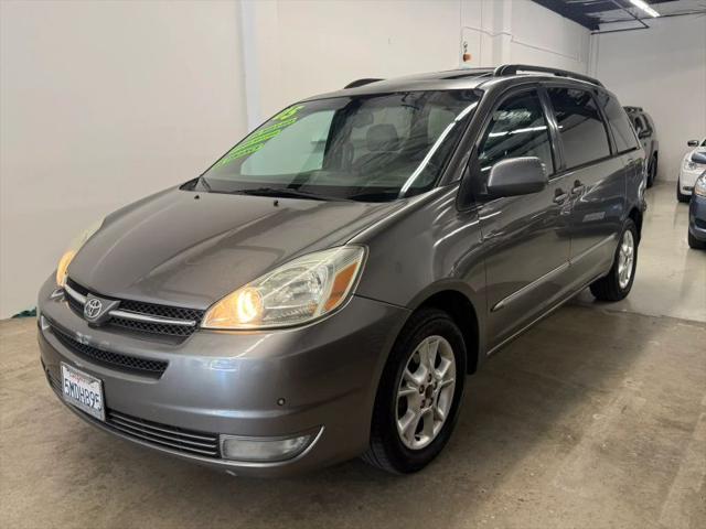 2005 Toyota Sienna XLE