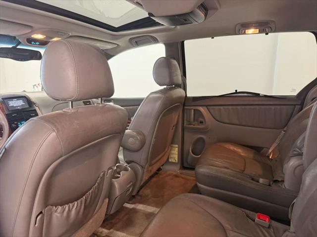 2005 Toyota Sienna XLE
