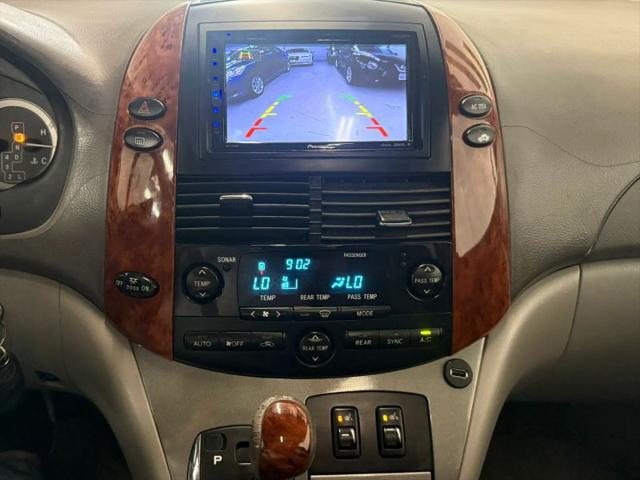 2005 Toyota Sienna XLE