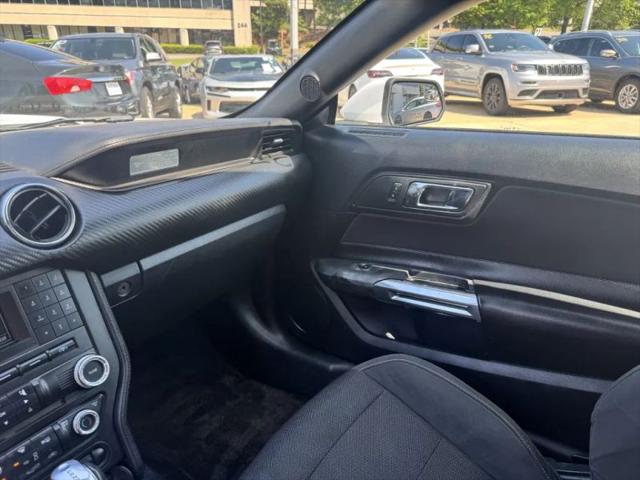 2016 Ford Mustang V6
