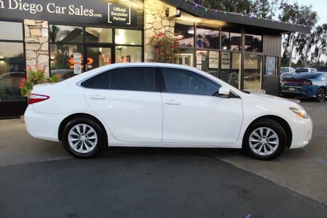2017 Toyota Camry LE