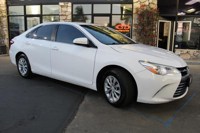 2017 Toyota Camry LE