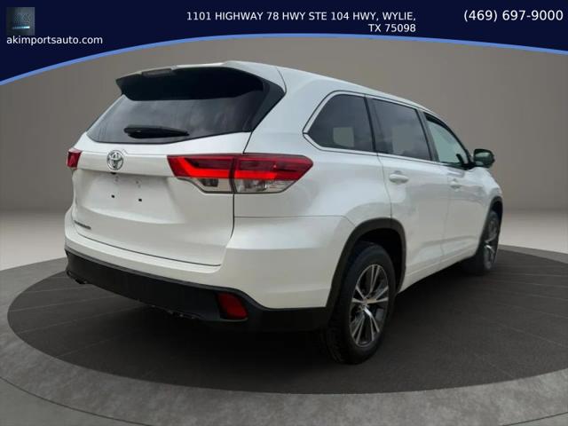 2017 Toyota Highlander LE