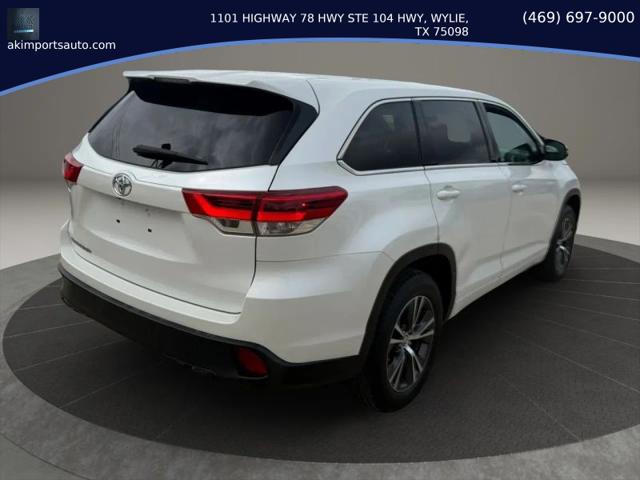 2017 Toyota Highlander LE