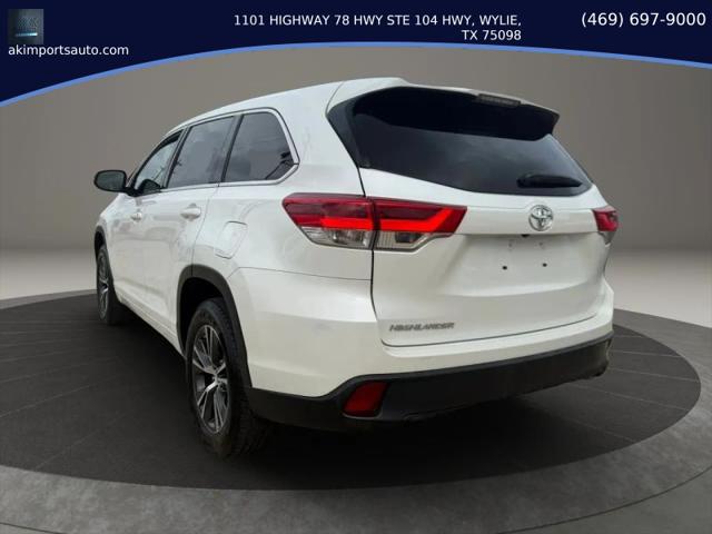 2017 Toyota Highlander LE