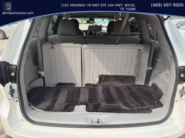 2017 Toyota Highlander LE