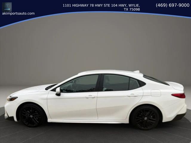 2025 Toyota Camry SE