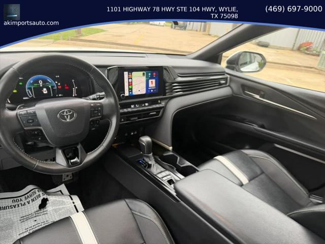2025 Toyota Camry SE