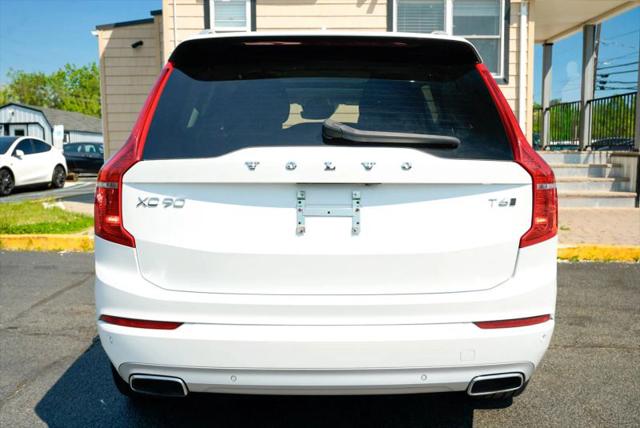 2019 Volvo XC90 T6 Momentum