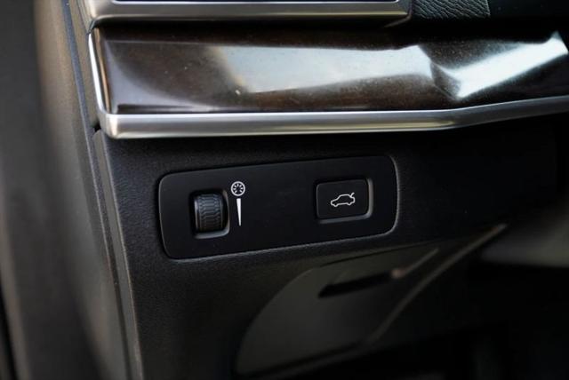 2019 Volvo XC90 T6 Momentum