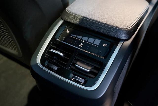 2019 Volvo XC90 T6 Momentum
