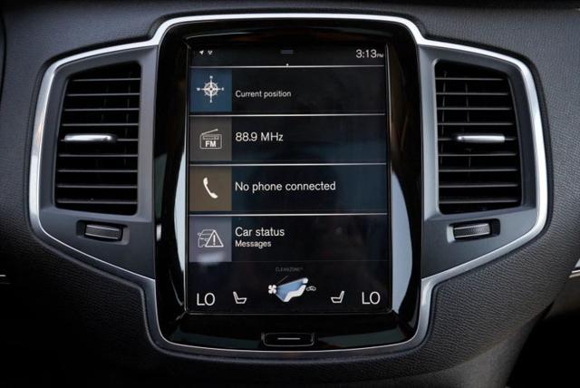 2019 Volvo XC90 T6 Momentum