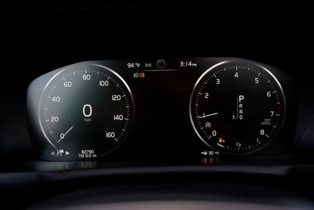 2019 Volvo XC90 T6 Momentum