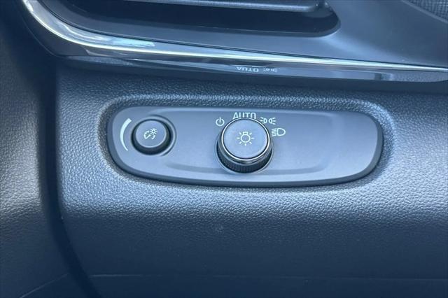 2026 Buick NV Preferred FWD