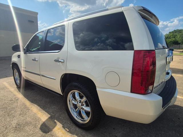 2007 Cadillac Escalade Standard