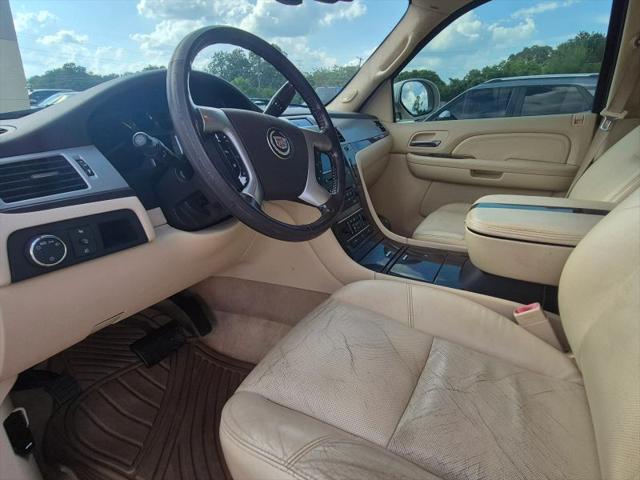 2007 Cadillac Escalade Standard
