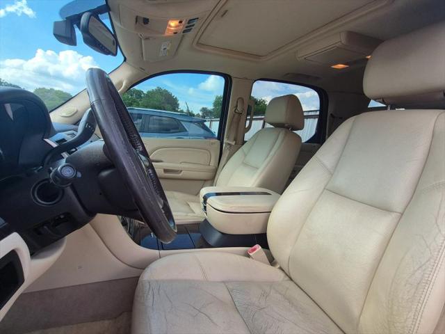 2007 Cadillac Escalade Standard