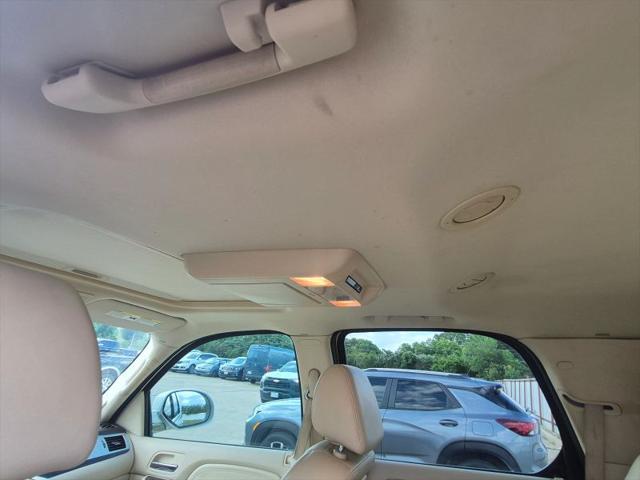 2007 Cadillac Escalade Standard