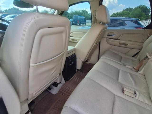 2007 Cadillac Escalade Standard