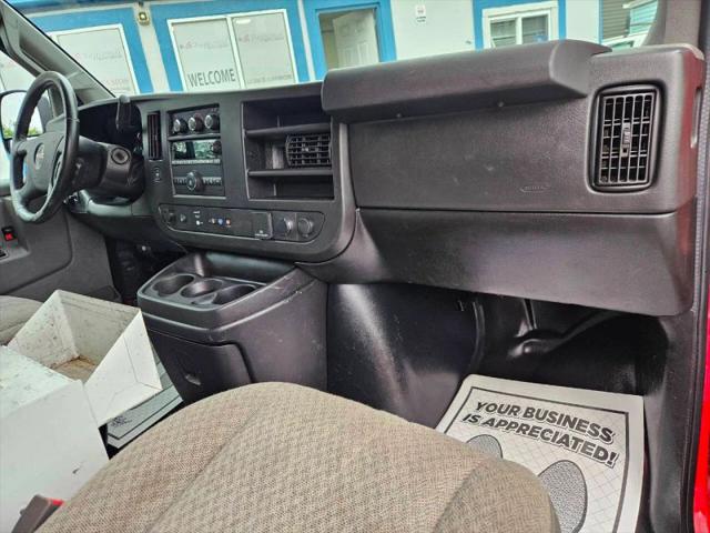 2020 GMC Savana Cargo RWD 3500 Extended Wheelbase Work Van