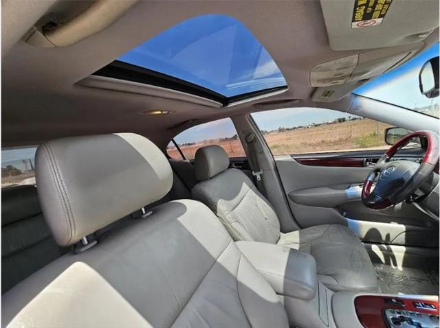 2004 Lexus ES 330 330