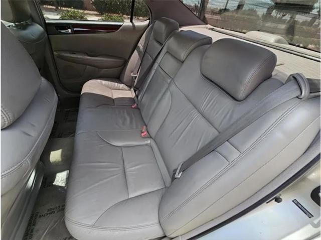2004 Lexus ES 330 330
