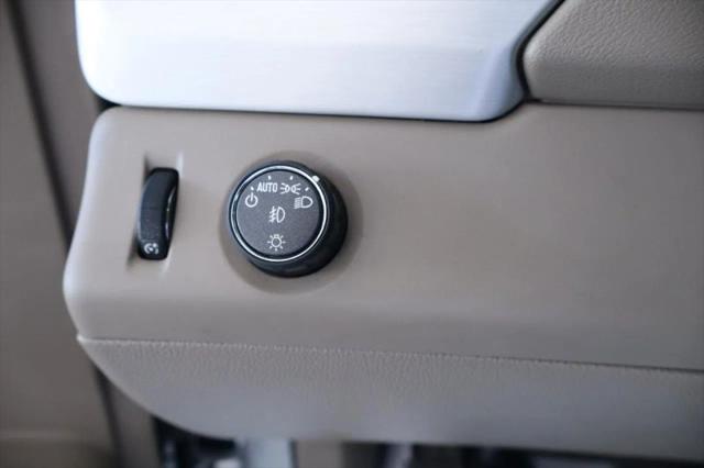2020 GMC Yukon XL 2WD SLT