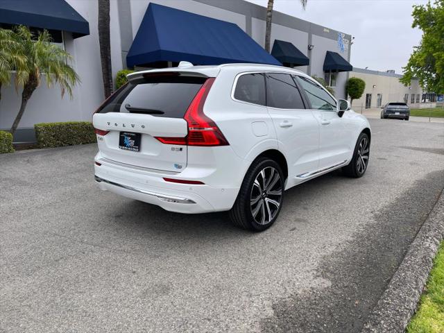 2023 Volvo XC60 B5 Ultimate Bright Theme