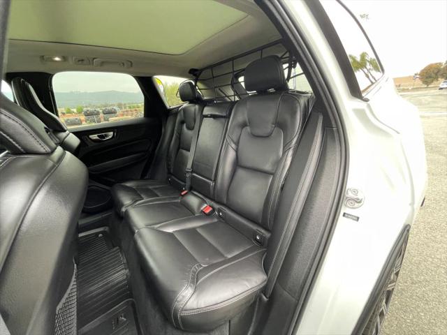 2023 Volvo XC60 B5 Ultimate Bright Theme