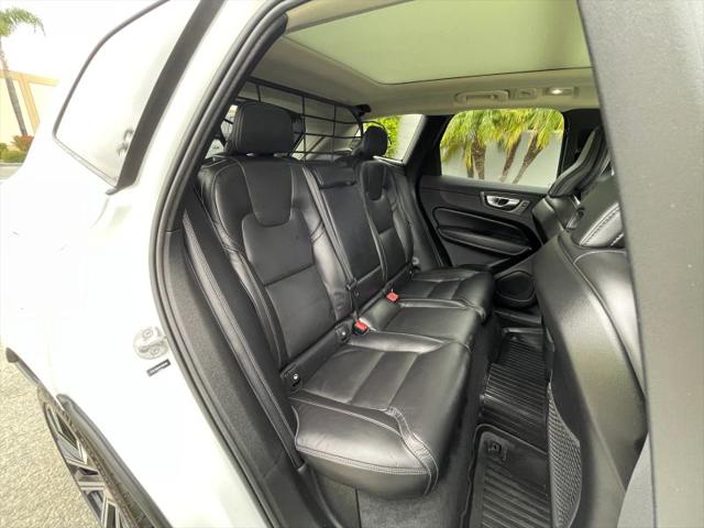 2023 Volvo XC60 B5 Ultimate Bright Theme