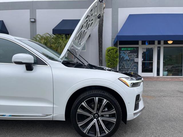 2023 Volvo XC60 B5 Ultimate Bright Theme
