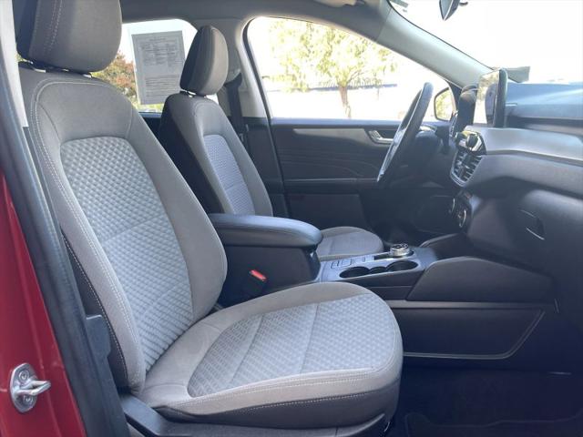 2021 Ford Escape SE Hybrid