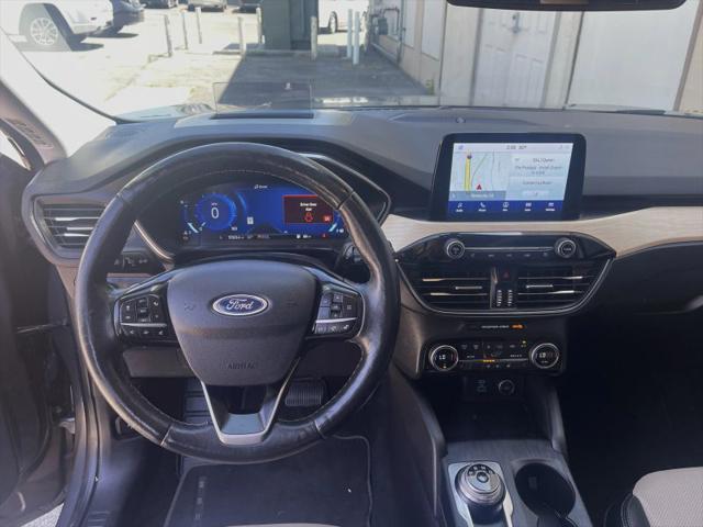2021 Ford Escape Titanium Hybrid