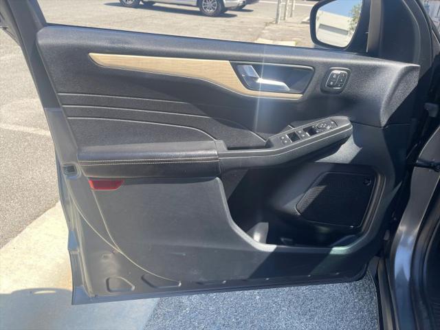 2021 Ford Escape Titanium Hybrid