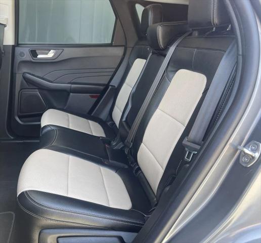 2021 Ford Escape Titanium Hybrid