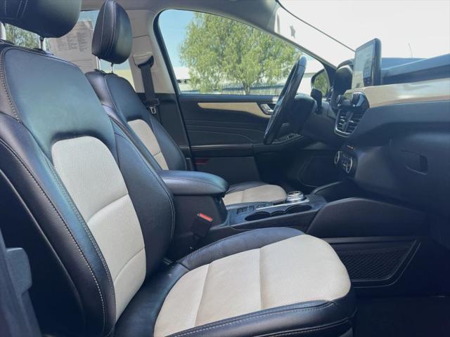 2021 Ford Escape Titanium Hybrid