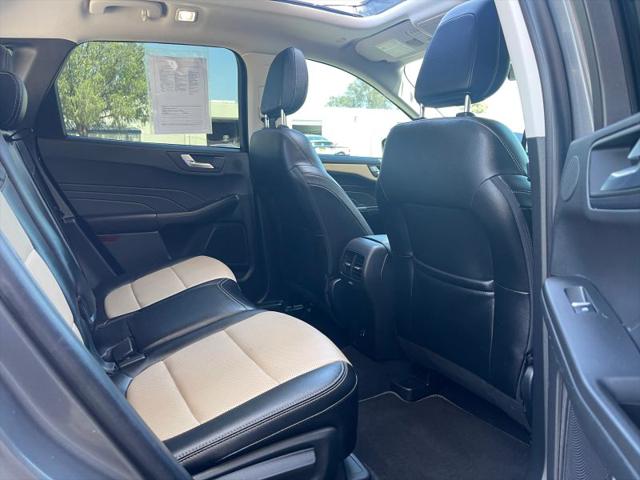 2021 Ford Escape Titanium Hybrid