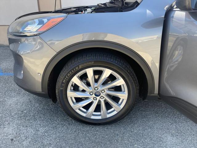 2021 Ford Escape Titanium Hybrid