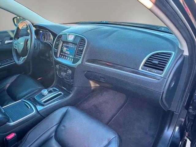 2018 Chrysler 300 Touring