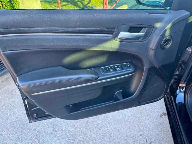 2018 Chrysler 300 Touring
