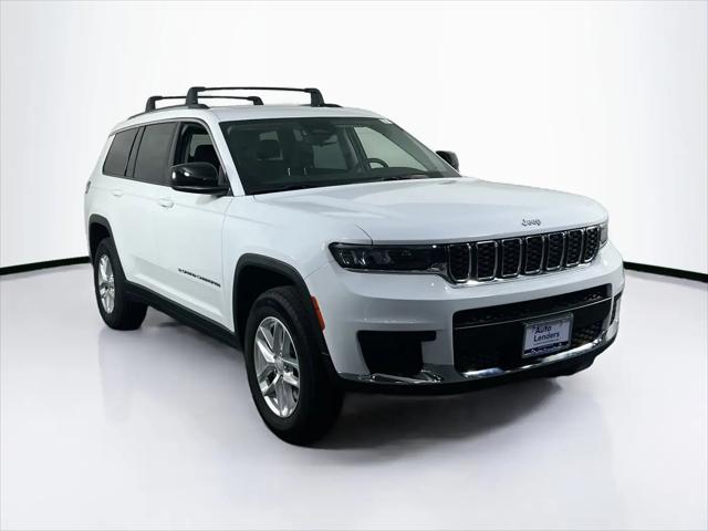 2023 Jeep Grand Cherokee L Laredo 4x4